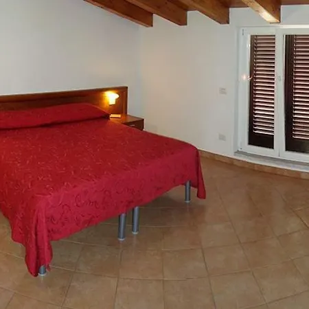 Antica 2* Luni