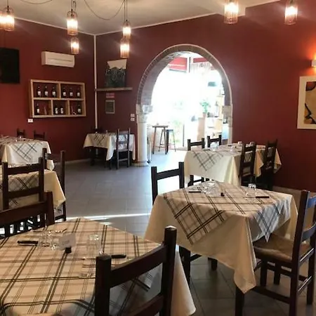 Otel Antica