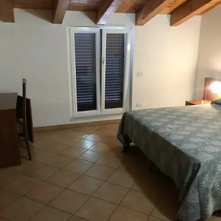 Otel Antica